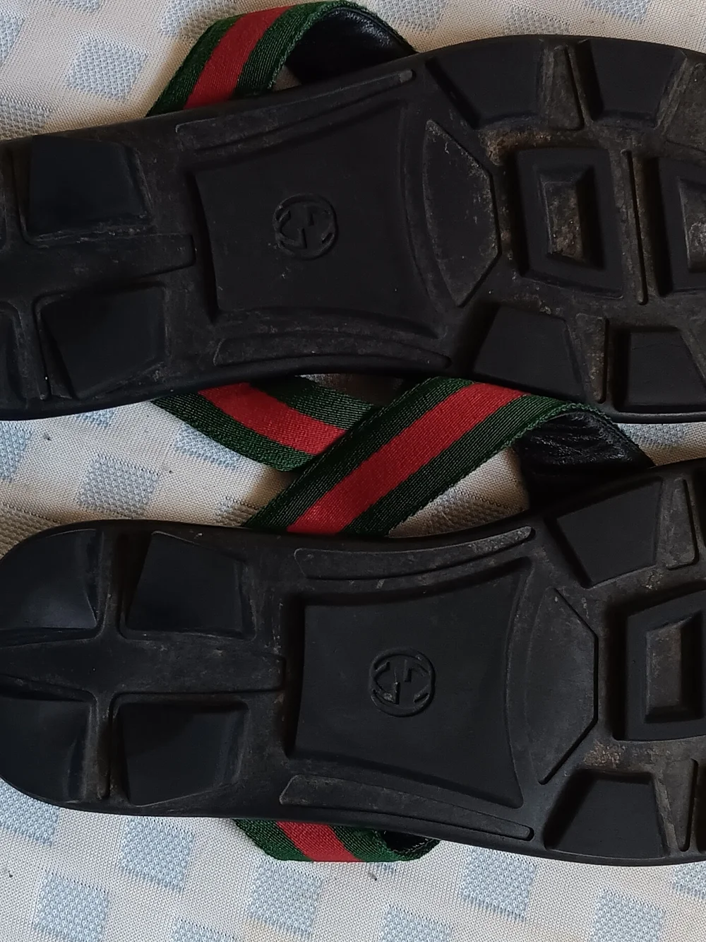 Gucci Black Leather Flip Flops with Green and Red Stripe